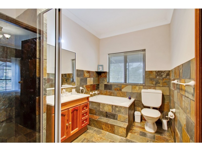 302 Cedar Ridge Road, Kurrajong NSW 2758