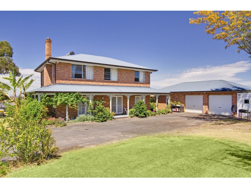 10 Uralla Road, Kurrajong NSW 2758