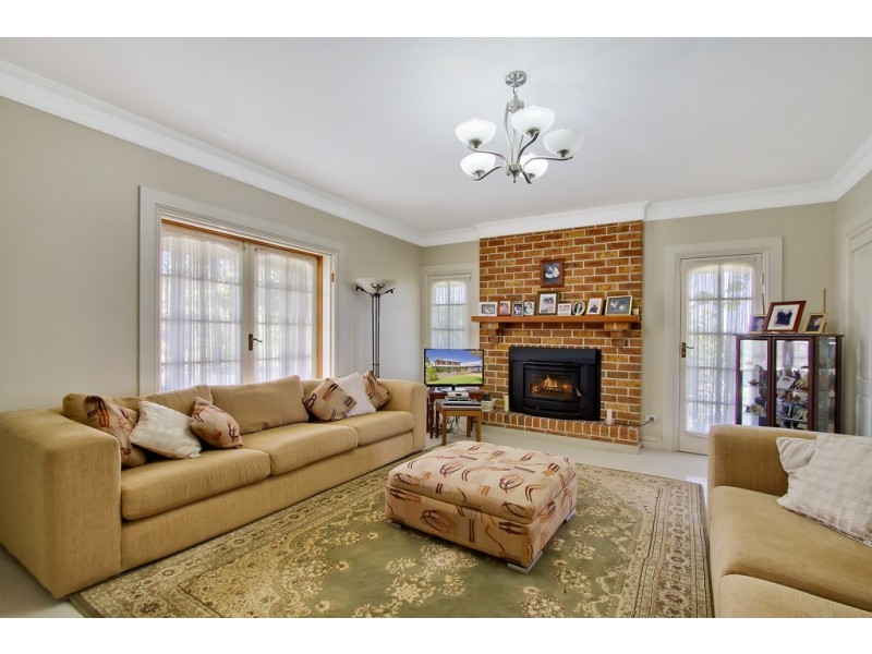 10 Uralla Road, Kurrajong NSW 2758