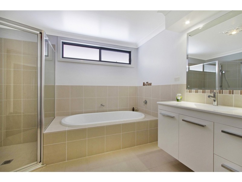 12 Pecks Road, Kurrajong Heights NSW 2758