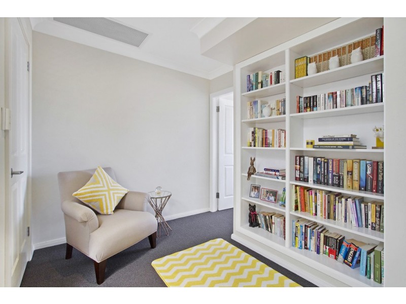 12 Pecks Road, Kurrajong Heights NSW 2758