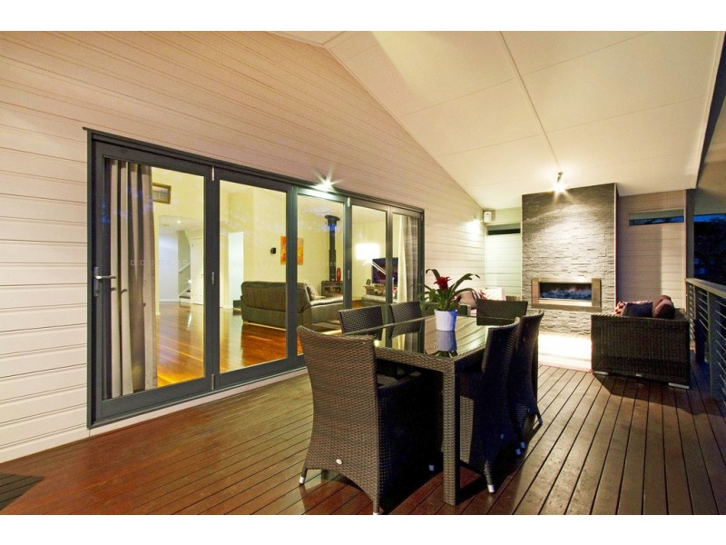 12 Pecks Road, Kurrajong Heights NSW 2758