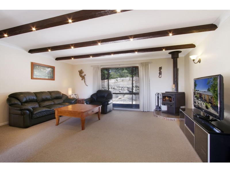 2 Pamela Crescent, Bowen Mountain NSW 2753