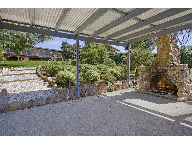 2 Pamela Crescent, Bowen Mountain NSW 2753