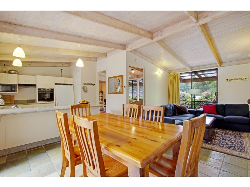 94 Lieutenant Bowen Road, Bowen Mountain NSW 2753