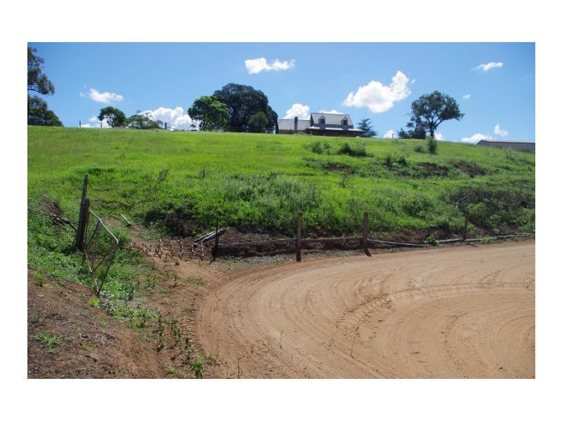 42 Cabbage Tree Road, Grose Vale NSW 2753