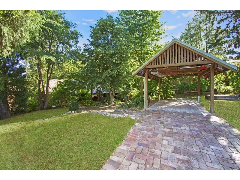 11 Don Street, Kurrajong Heights NSW 2758