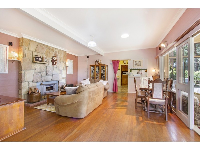 239 Lieutenant Bowen Drive, Bowen Mountain NSW 2753