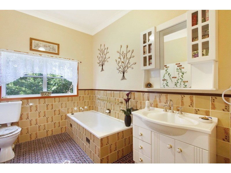 239 Lieutenant Bowen Drive, Bowen Mountain NSW 2753