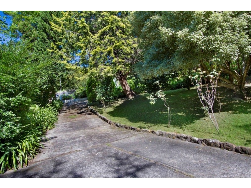 4 Pecks Road, Kurrajong Heights NSW 2758