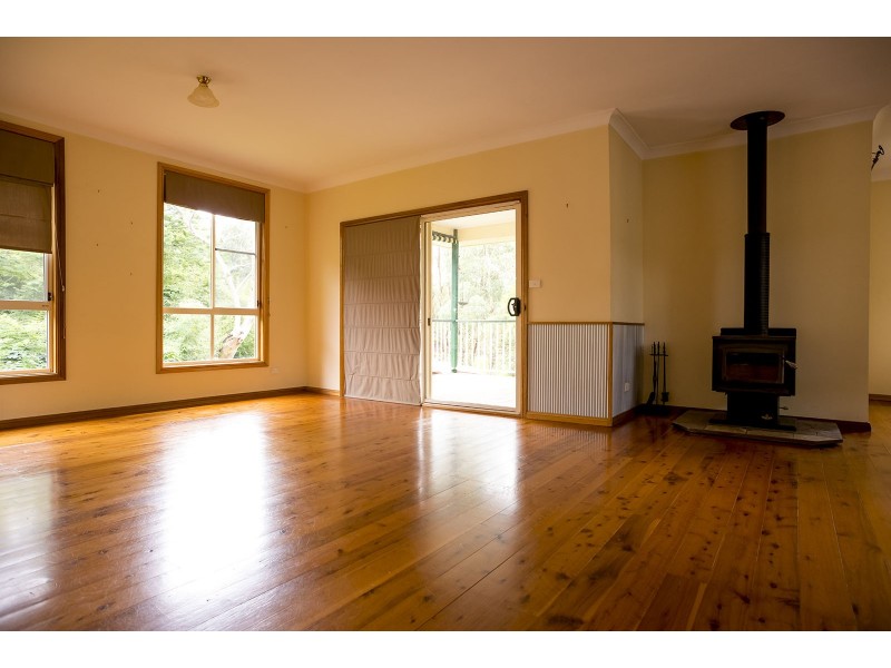 11 Waratah Street, Bowen Mountain NSW 2753