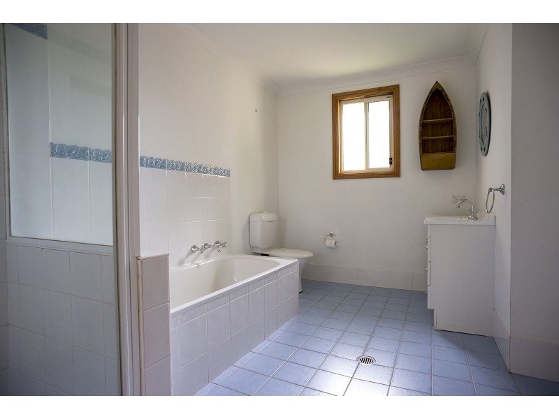 11 Waratah Street, Bowen Mountain NSW 2753