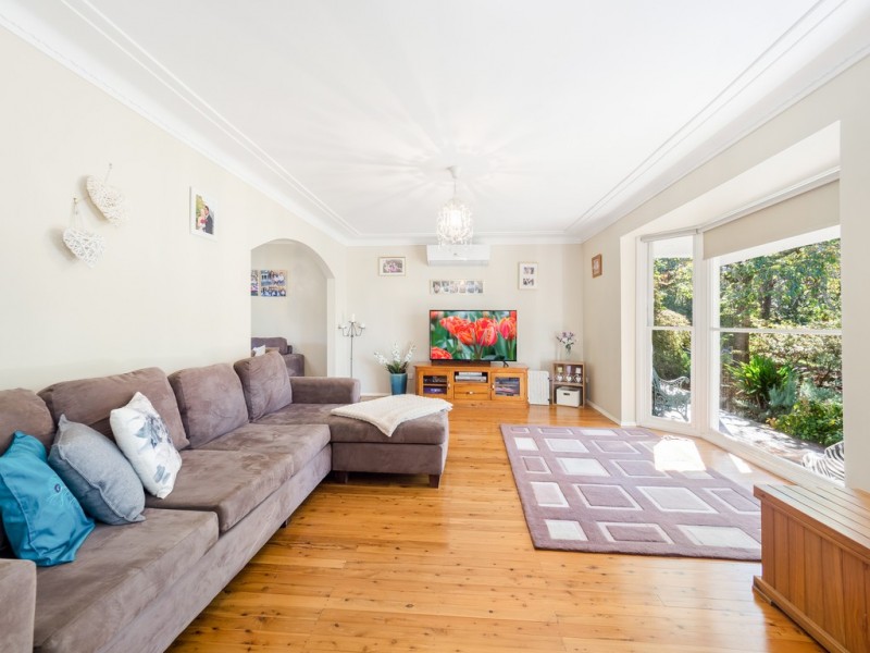 15 Stanley Avenue, Kurrajong Heights NSW 2758