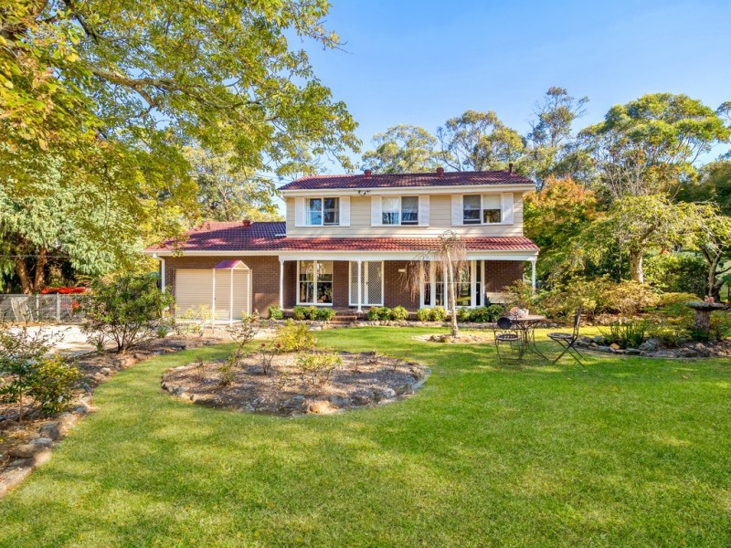 15 Stanley Avenue, Kurrajong Heights NSW 2758