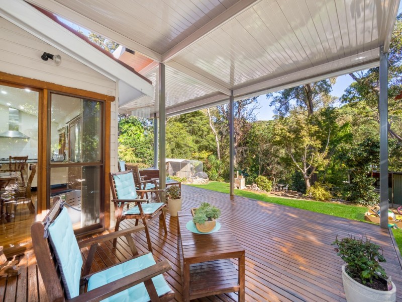 15 Stanley Avenue, Kurrajong Heights NSW 2758