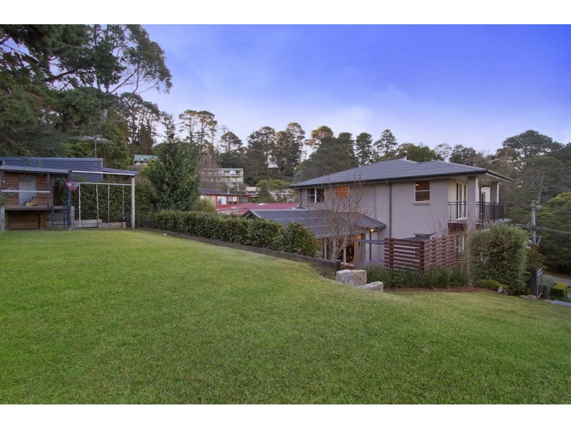 1 Pinedale Place, Kurrajong Heights NSW 2758