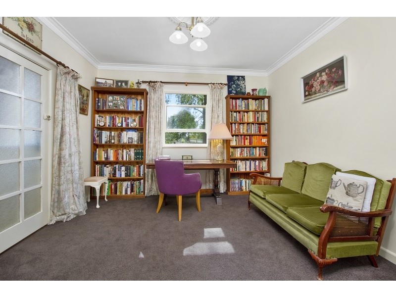 328 Blaxlands Ridge Road, Kurrajong NSW 2758