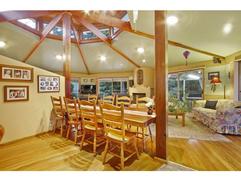 245 Lieutenant Bowen Drive, Bowen Mountain NSW 2753