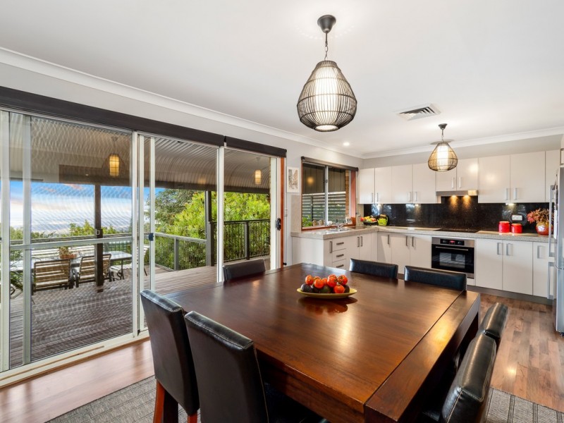 1 Rain Ridge Road, Kurrajong Heights NSW 2758