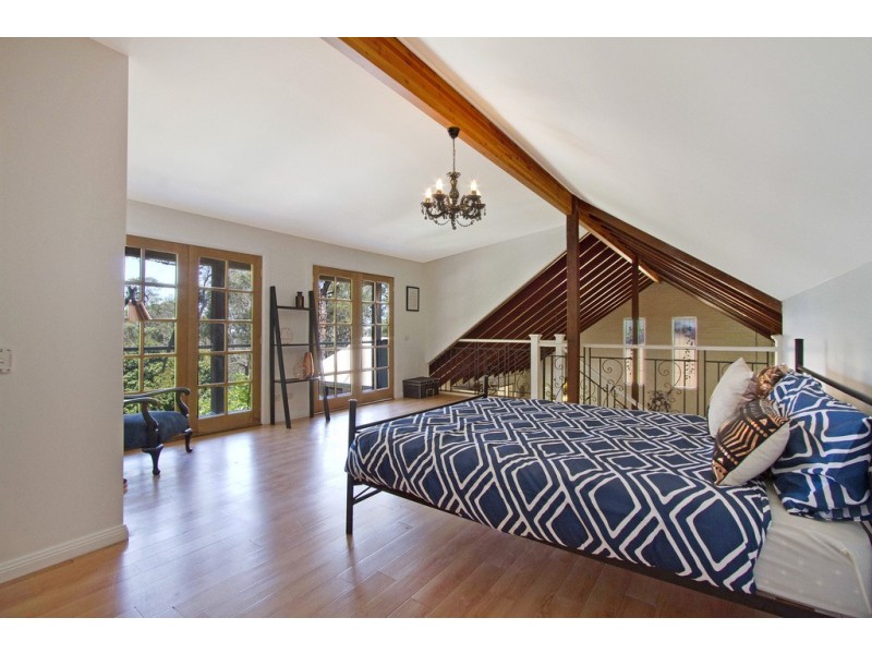 275 Lieutenant Bowen Drive, Bowen Mountain NSW 2753