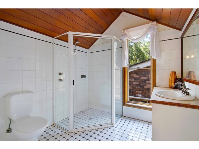 275 Lieutenant Bowen Drive, Bowen Mountain NSW 2753