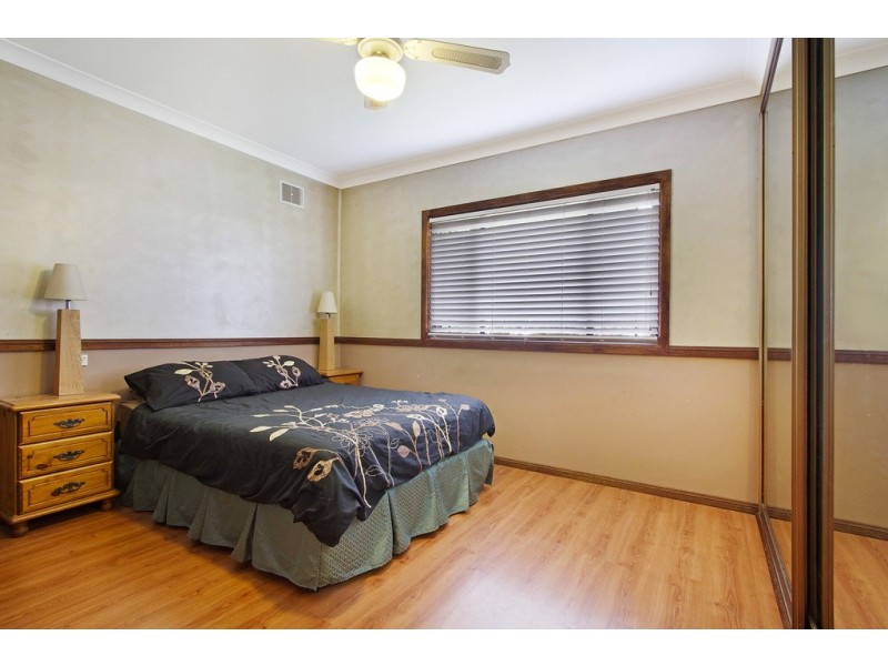 1 Warrina Place, Londonderry NSW 2753