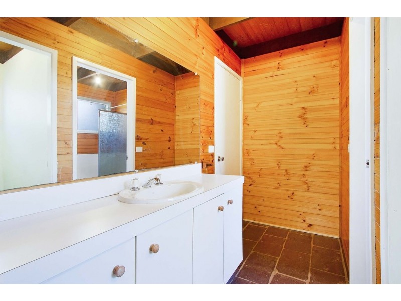 53 Lieutenant Bowen Rd, Bowen Mountain NSW 2753