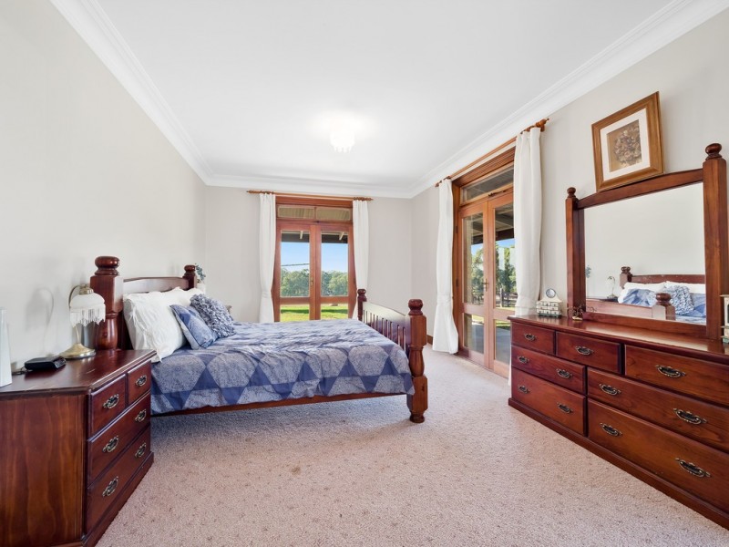 253 Blaxlands Ridge Road, Kurrajong NSW 2758