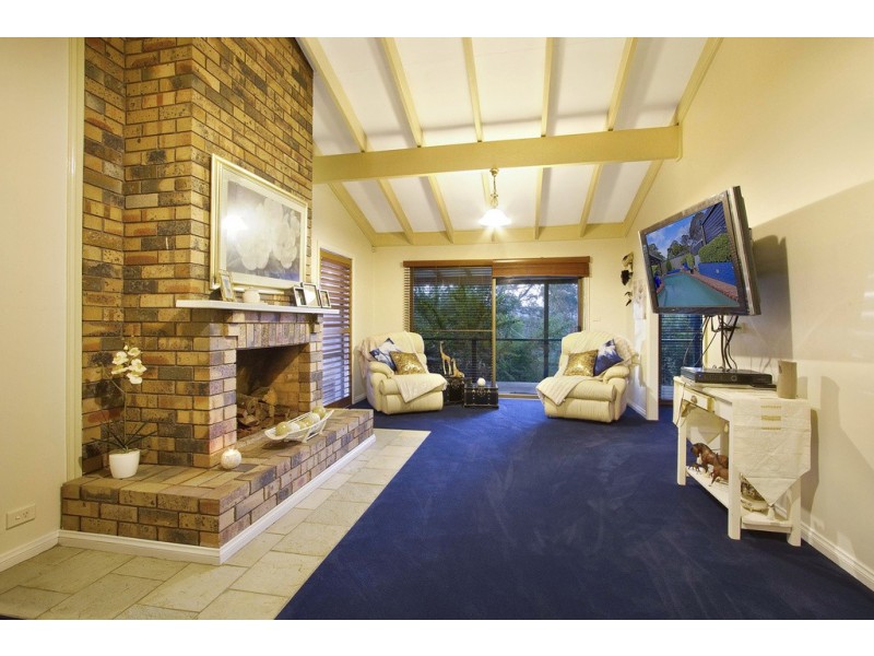 18 Woodburn Rd, Kurrajong NSW 2758