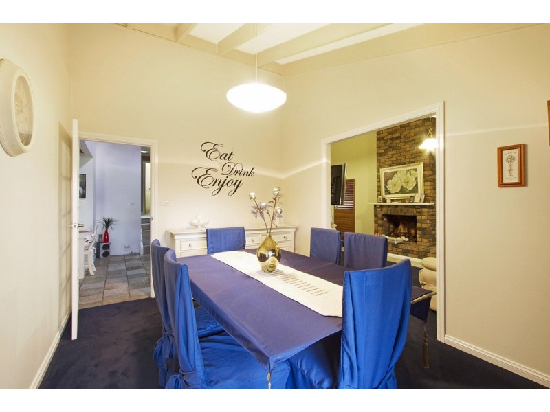 18 Woodburn Rd, Kurrajong NSW 2758