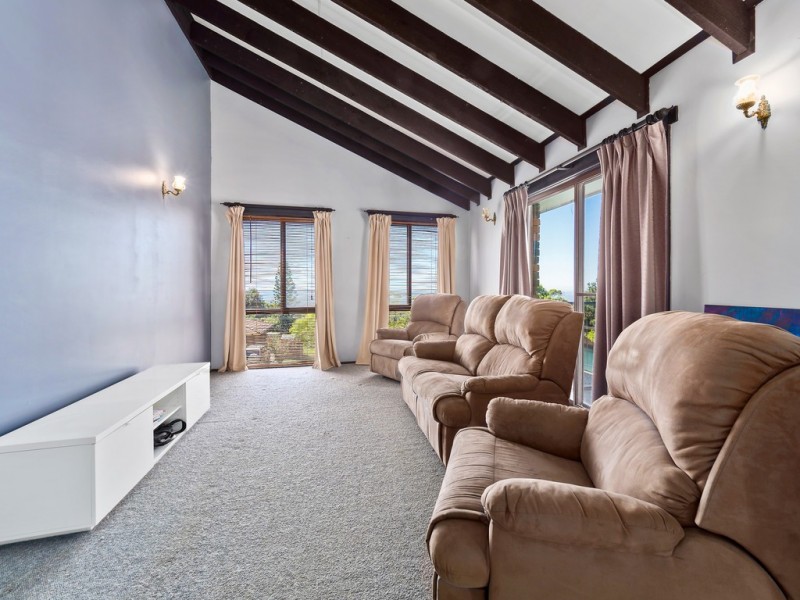 8 Frederick Place, Kurrajong Heights NSW 2758