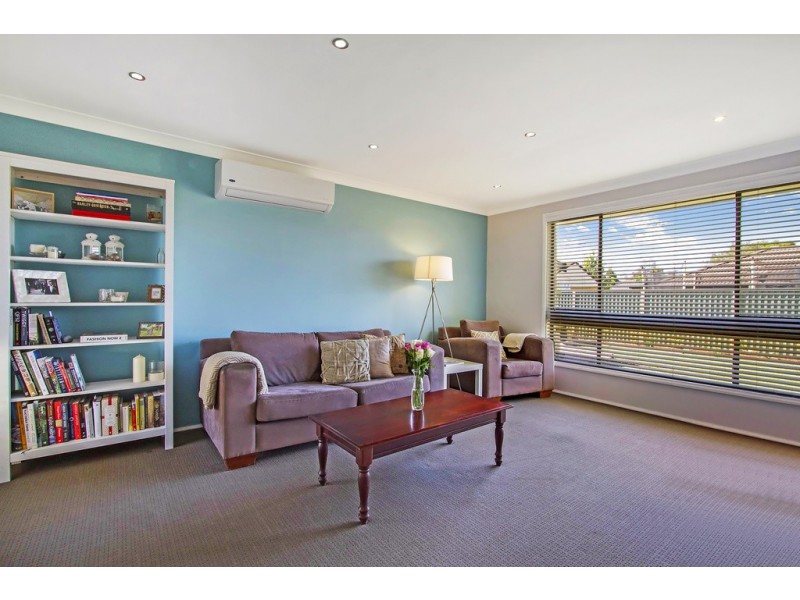 18 Red House Crescent, Mcgraths Hill NSW 2756