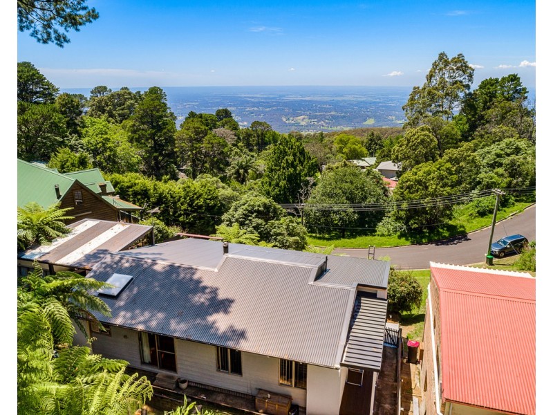 11 Pinedale Place, Kurrajong Heights NSW 2758