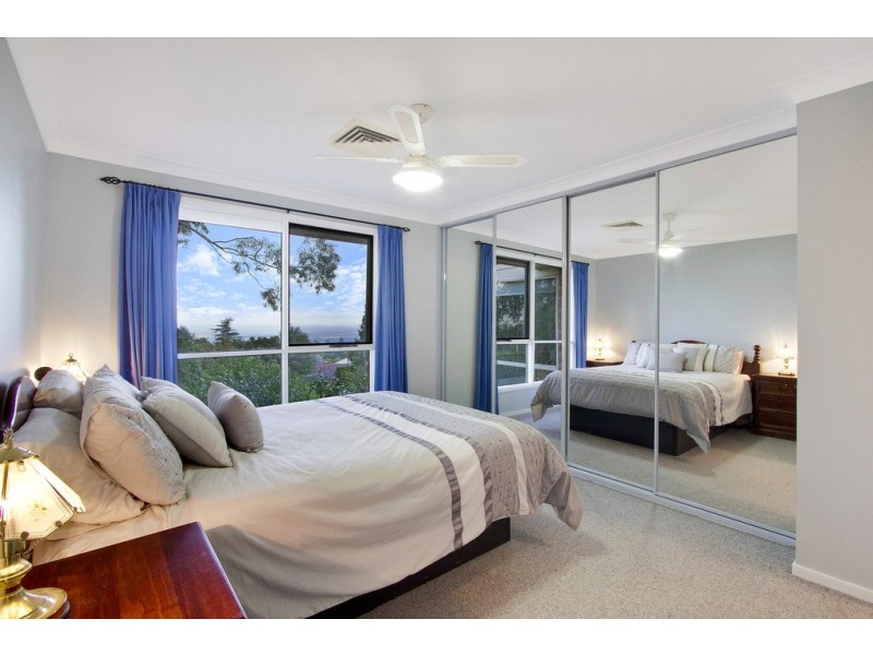 13 Pecks Road, Kurrajong Heights NSW 2758