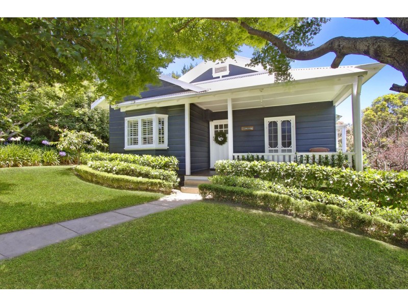 11 Douglas Road, Kurrajong Heights NSW 2758