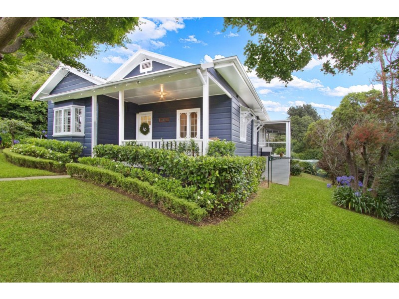 11 Douglas Road, Kurrajong Heights NSW 2758