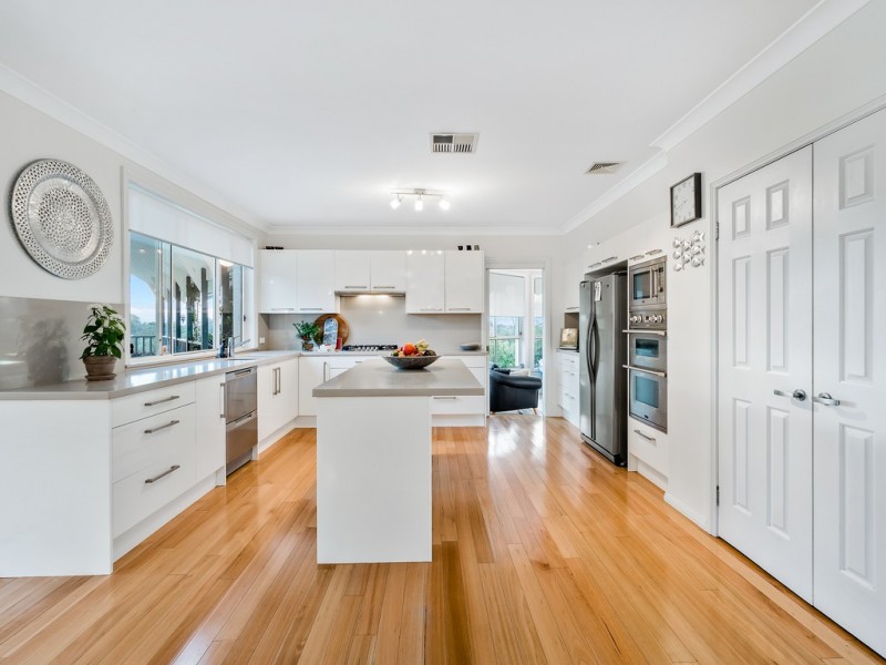 44 Pine Place, Grose Vale NSW 2753