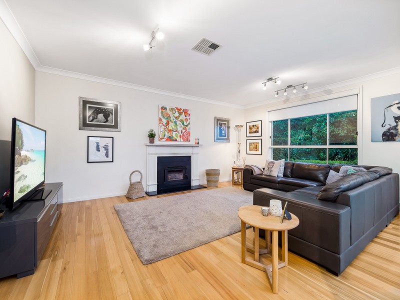 44 Pine Place, Grose Vale NSW 2753