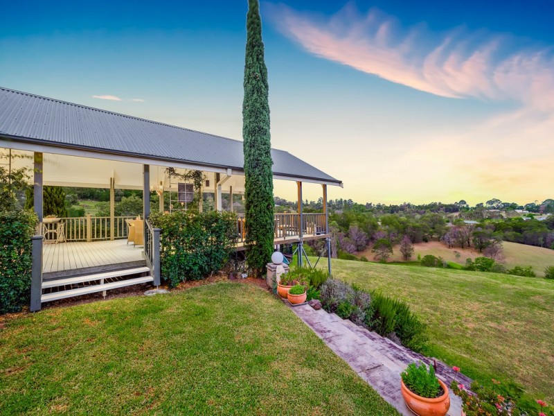 44 Pine Place, Grose Vale NSW 2753