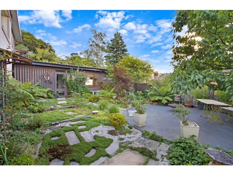 4 Warks Hill Road, Kurrajong Heights NSW 2758