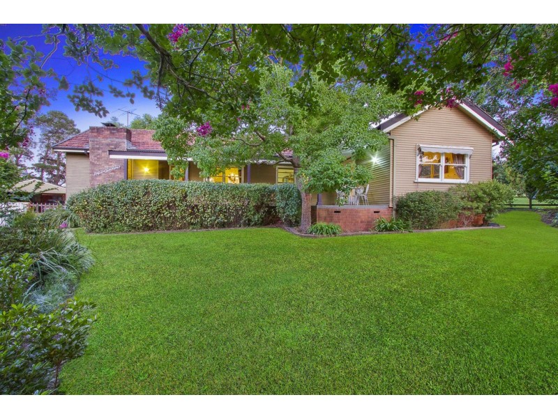 124 Old Bells Line of Road, Kurrajong NSW 2758