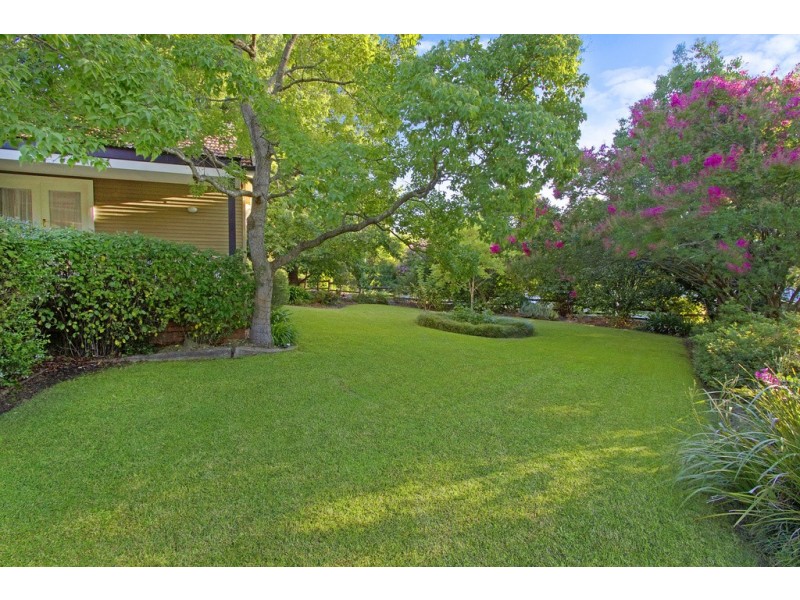 124 Old Bells Line of Road, Kurrajong NSW 2758