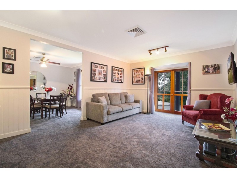 66 Bowen Mountain Rd, Bowen Mountain NSW 2753