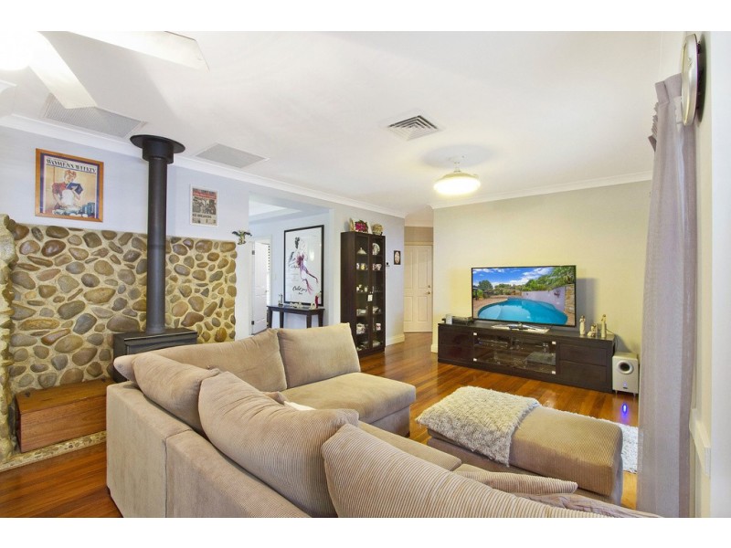 66 Bowen Mountain Rd, Bowen Mountain NSW 2753