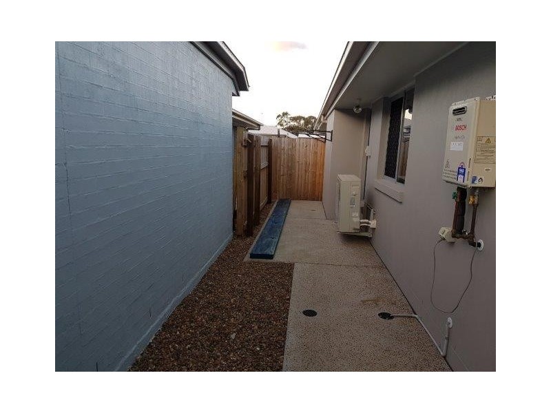 2/34 Haslewood Crescent, Meridan Plains QLD 4551