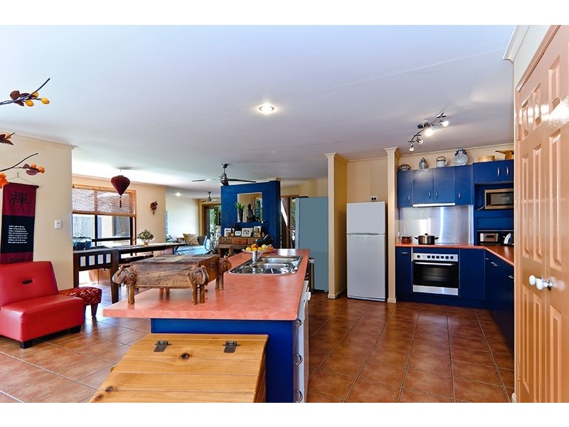 14 Petigrain Avenue, Palmwoods QLD 4555