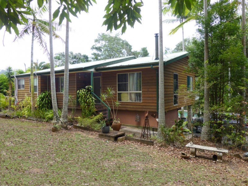 111 Hunchy Road, Hunchy QLD 4555