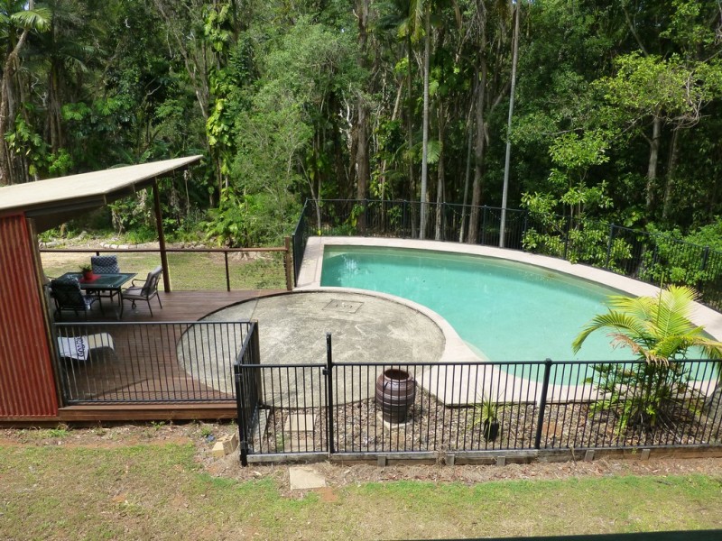 111 Hunchy Road, Hunchy QLD 4555