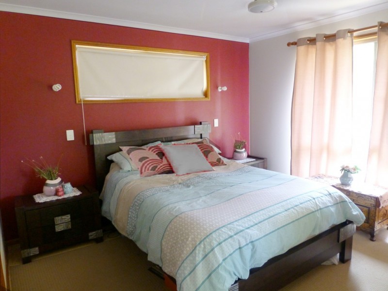 111 Hunchy Road, Hunchy QLD 4555