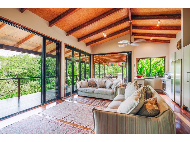 13 Shady Lane, Diamond Valley QLD 4553